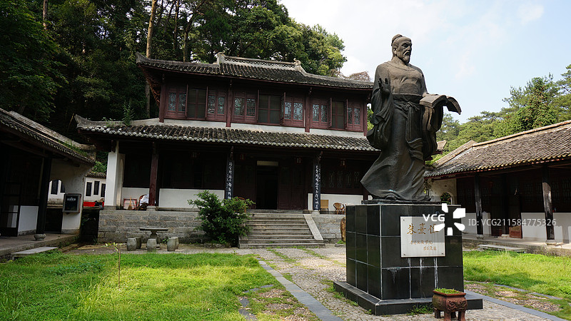 江西省九江市庐山风景区：白鹿洞书院朱熹像图片素材