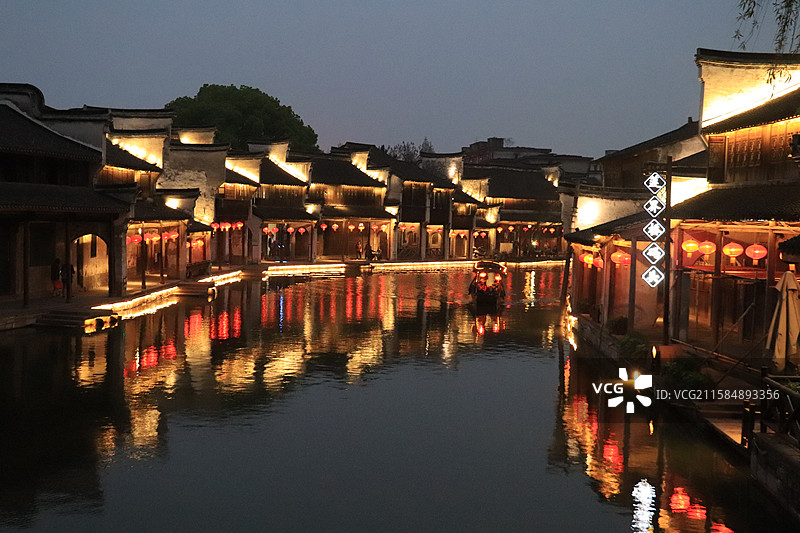 湖州南浔古镇夜景图片素材