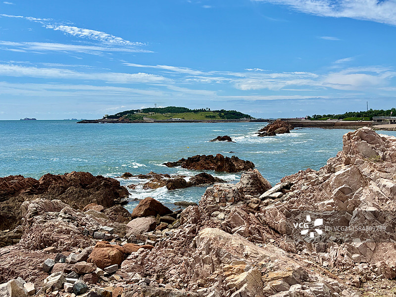 青岛海之恋公园远眺小麦岛图片素材