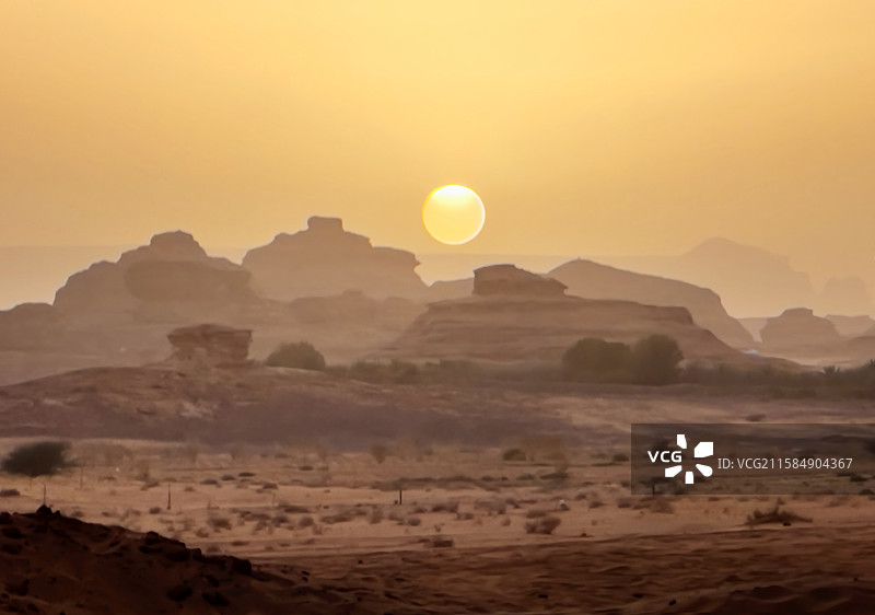 《沙漠落日》图片素材