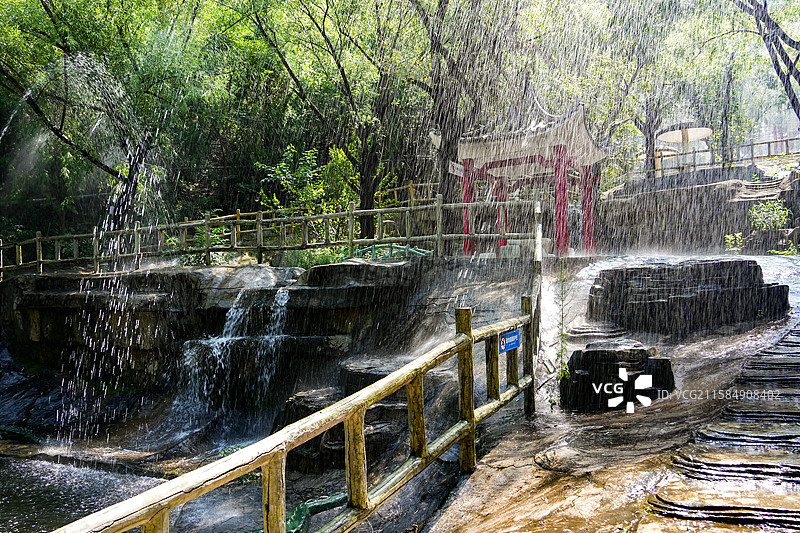 山东济南金象山乐园彩虹谷图片素材