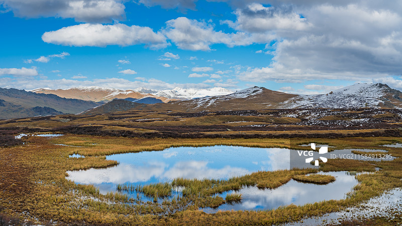 喀纳斯小黑湖徒步风光图片素材