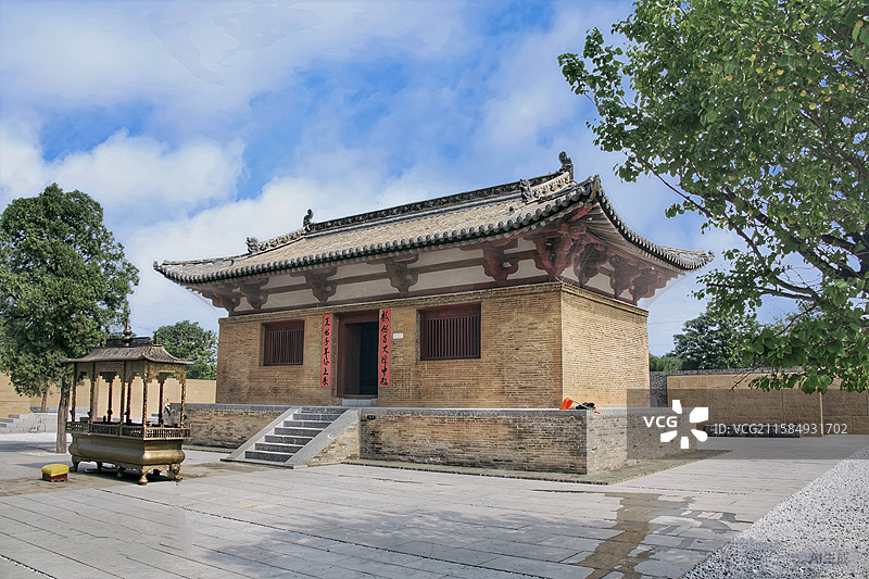 山西芮城五龙庙，建于唐大和五年，是仅存的唐代道教木构建筑，风格古朴，斗拱简洁，梁架精巧，唐碑记载水利图片素材