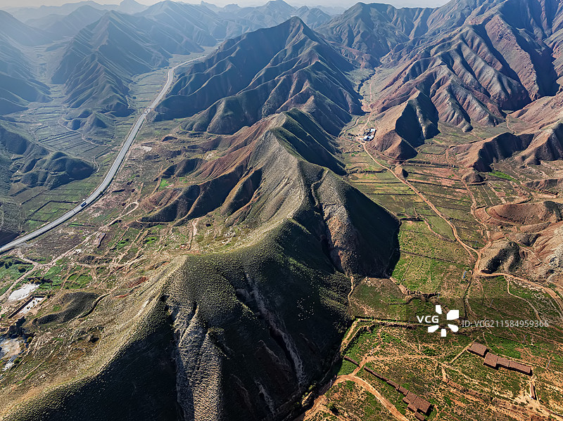 甘肃兰州市永登县树屏镇杏花村水墨丹霞图片素材