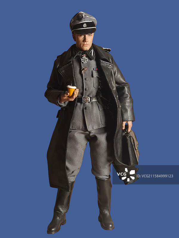 1:6兵人模型：二战德军党卫军军官：汉斯兰达图片素材