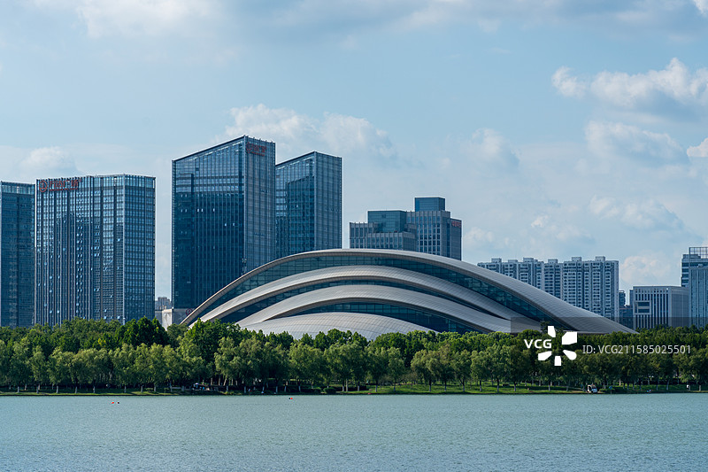 安徽合肥政务区天鹅湖：合肥大剧院图片素材