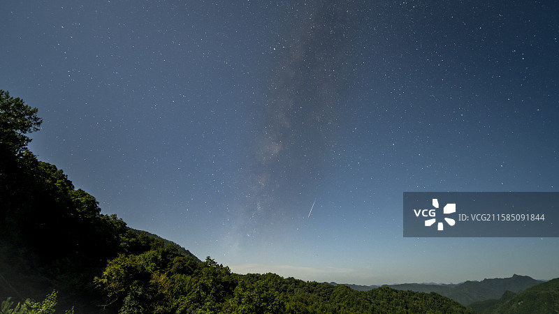 英仙座流星雨图片素材
