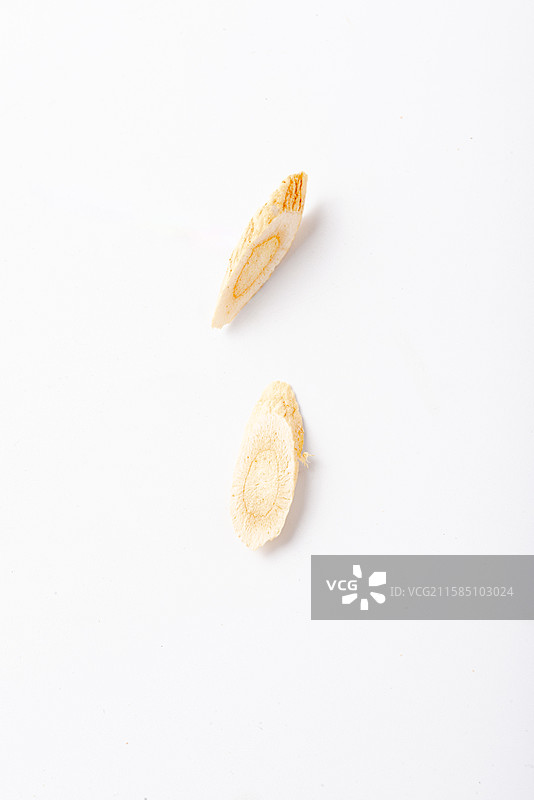 白底静物中药材黄芪片图片素材