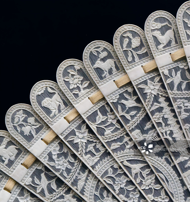 清代外销象牙扇局部图片素材