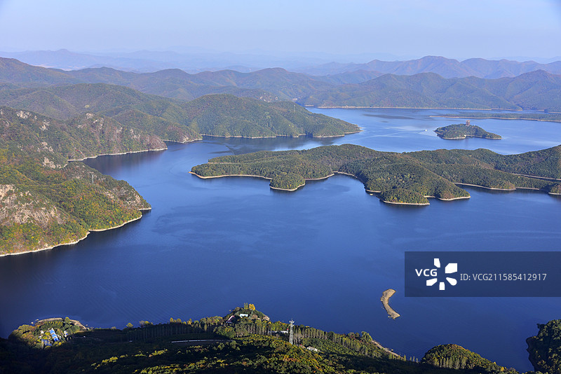 辽宁省本溪市五女山景区秋季桓龙湖秋景图片素材