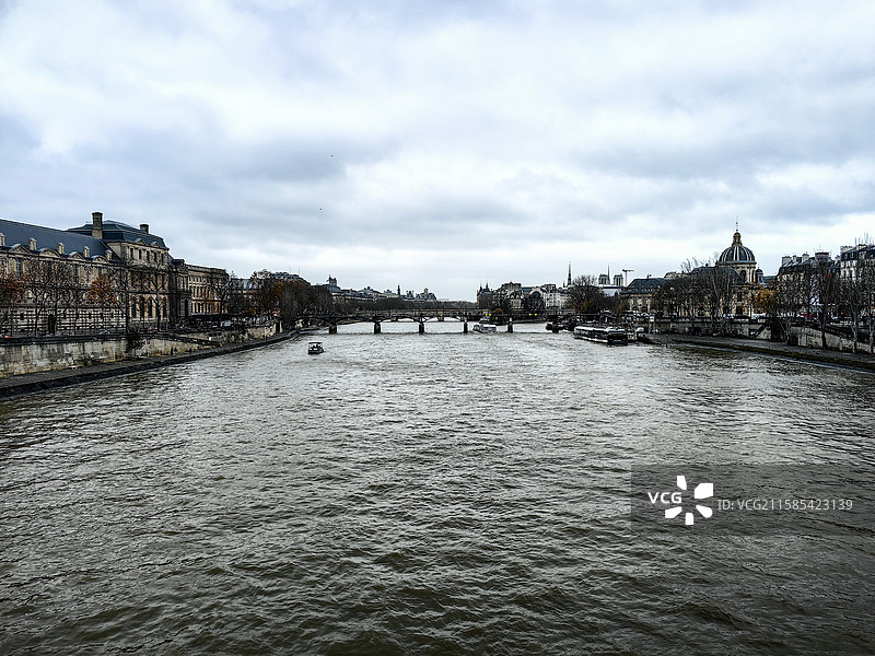 欧洲巴黎大都会老佛爷卢浮宫埃菲尔塞纳河凡尔赛图片素材