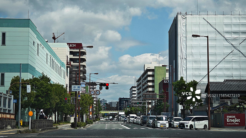 大阪心斋桥是大阪著名商业购物区，以心斋桥筋商店街为中心，汇聚众多店铺，美食丰富，氛围繁华图片素材