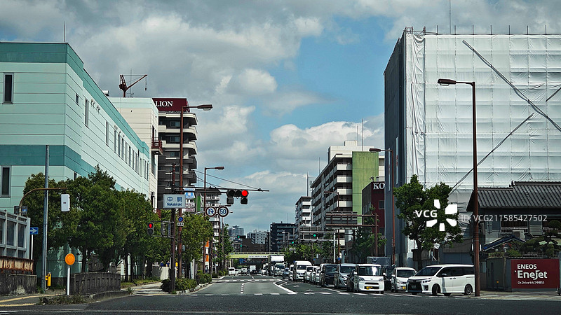 大阪心斋桥是大阪著名商业购物区，以心斋桥筋商店街为中心，汇聚众多店铺，美食丰富，氛围繁华图片素材