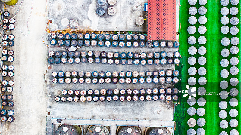 淮安市清江浦区浦楼酱醋厂醋存储罐外景航拍图片素材