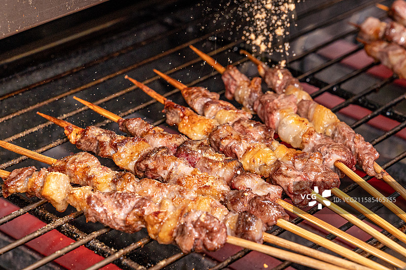 烧烤在火炉里图片素材