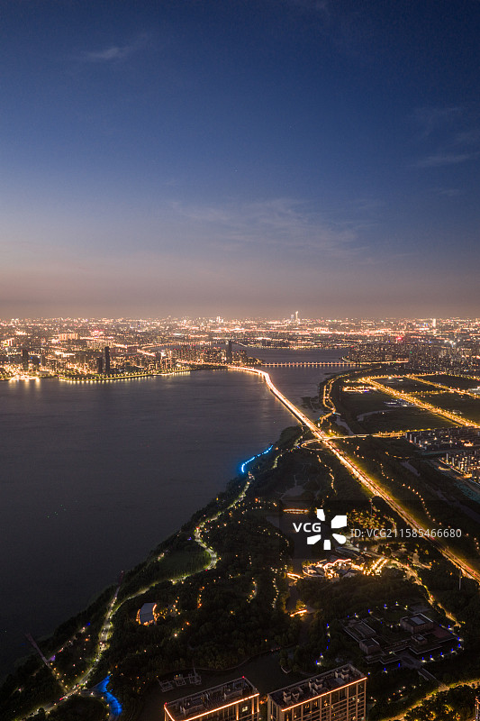 苏州湾纵向HDR夜景图片素材