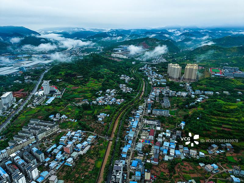 航拍湖北十堰郧西县图片素材