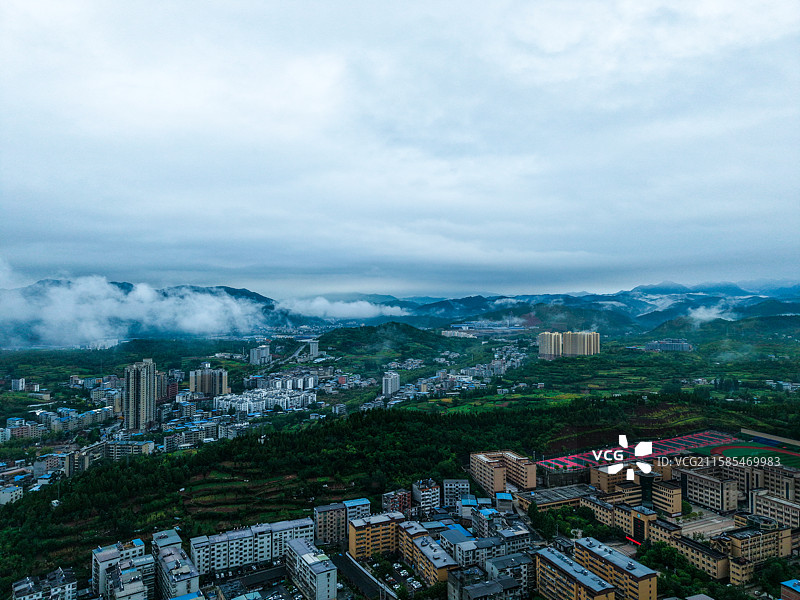 航拍湖北十堰郧西县图片素材