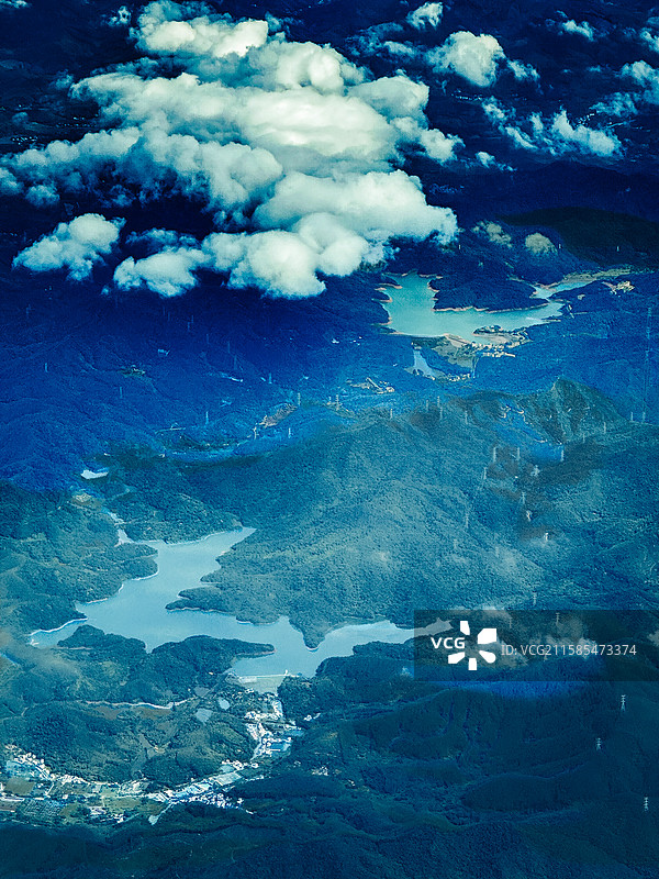 《云端下的童话》图片素材