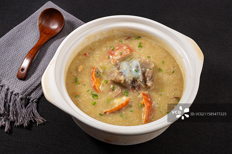 潮汕大骨头螃蟹粥图片素材