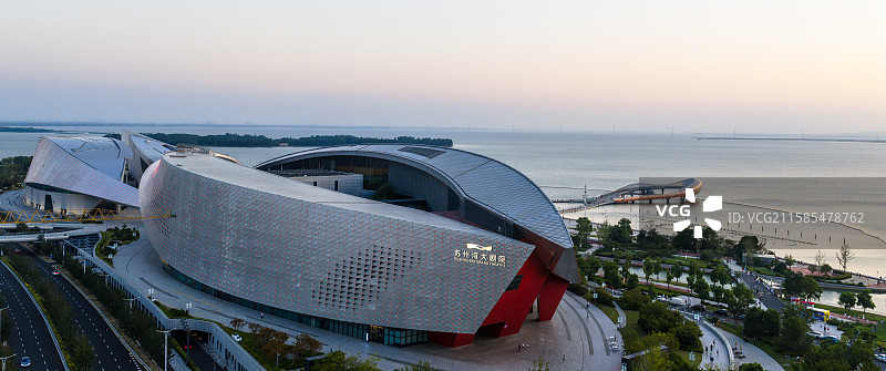 航拍苏州湾黄金湖岸旅游区图片素材