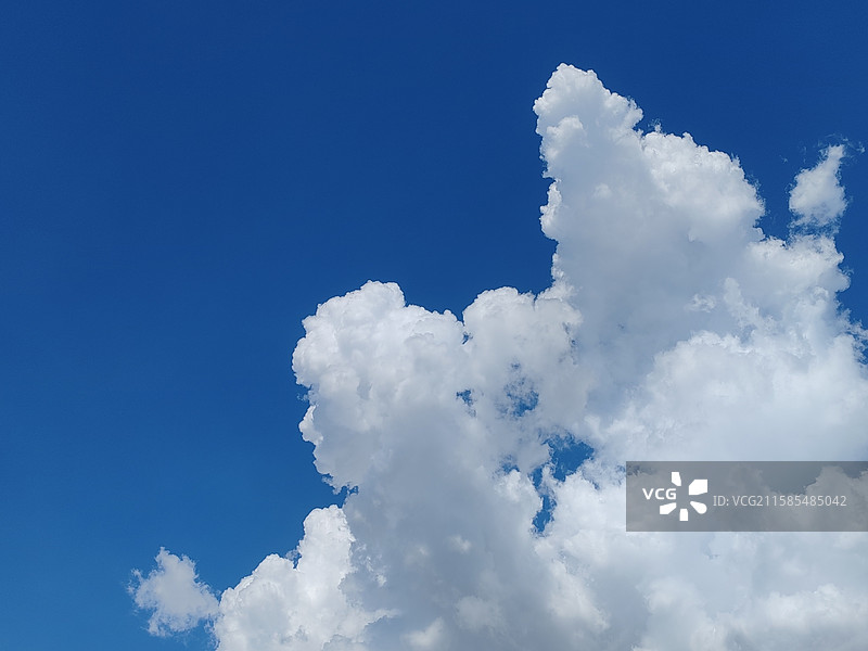 蓝白云特写图片素材