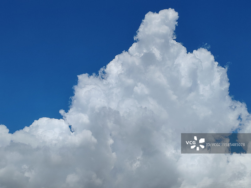 蓝白云特写图片素材