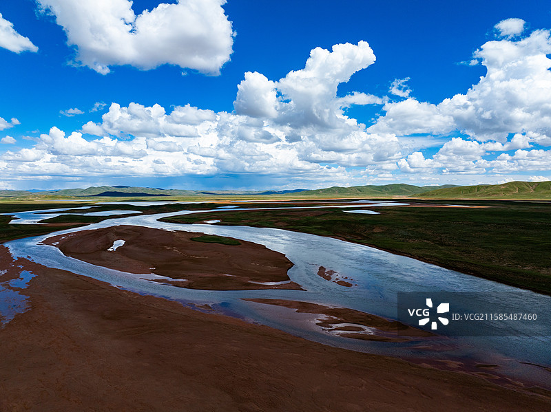 大地油彩画-青海果洛玛多星星海湿地风光图片素材
