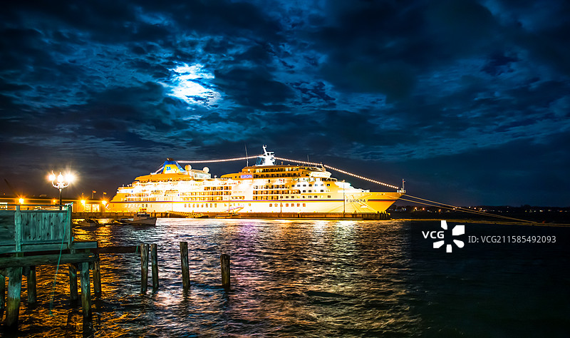 加东风光：夏洛特敦海港夜色 CharlottetownHarbour, PEI, Canada图片素材