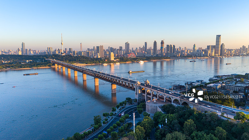 湖北武汉，武汉长江大桥，航拍，风景，日出图片素材