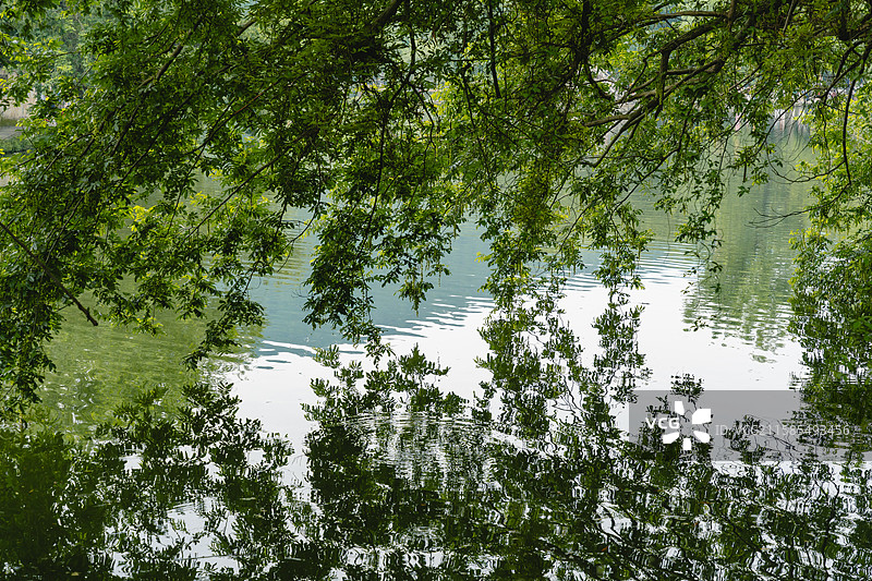 皖风知我意，吹梦到徽州图片素材