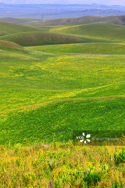 旅游胜地—乌珠穆沁草原99号公路瞭望山图片素材