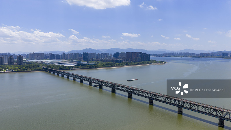 航拍钱塘江大桥图片素材