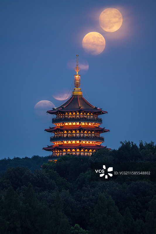 雷峰塔悬月图片素材