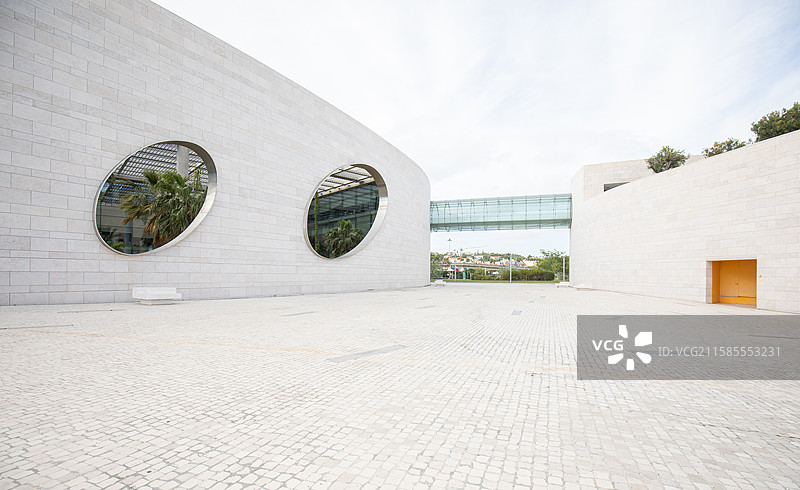 都市风景,天空,4K分辨率,著名景点,路,汽车广告背景图,都市风光,白昼,建筑外部,现代,建筑,户外图片素材