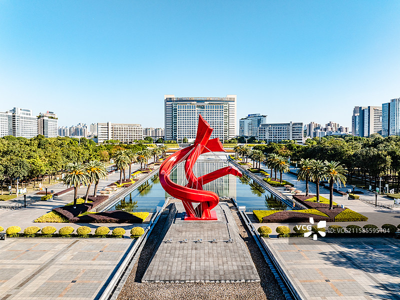 中国广东省东莞市人民政府中心广场图片素材