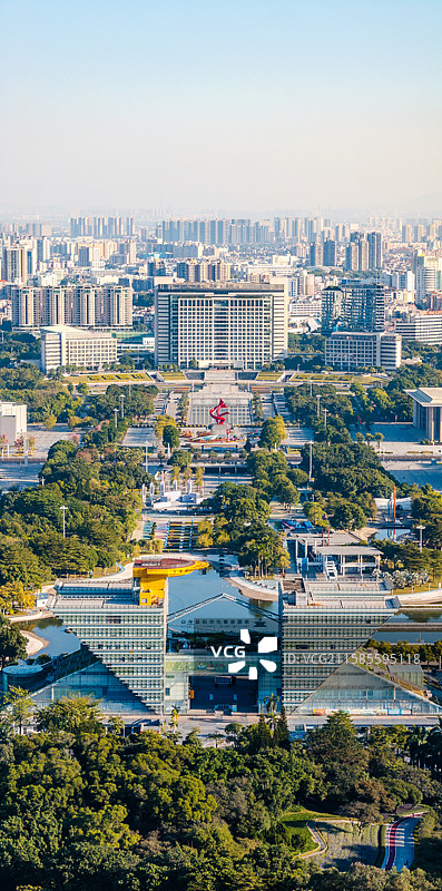 中国广东省东莞市人民政府中心广场图片素材