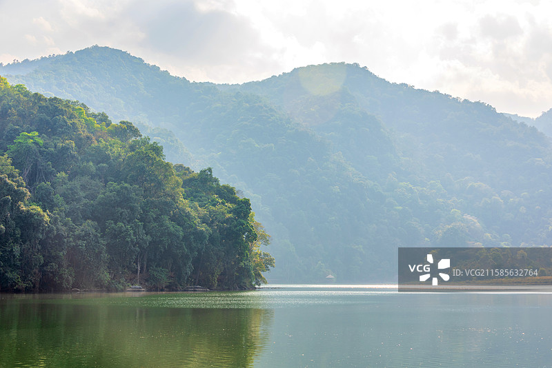 中国云南普洱西盟县勐梭龙潭湖景风光图片素材