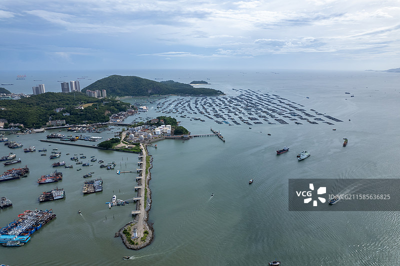 航拍闸坡渔港，广东省阳江市海陵岛图片素材