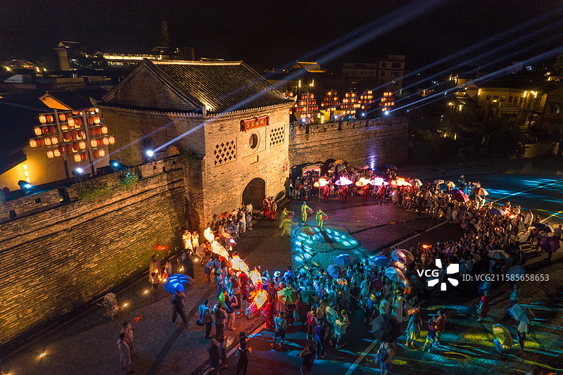 赣州定南客家古城 鱼龙舞图片素材