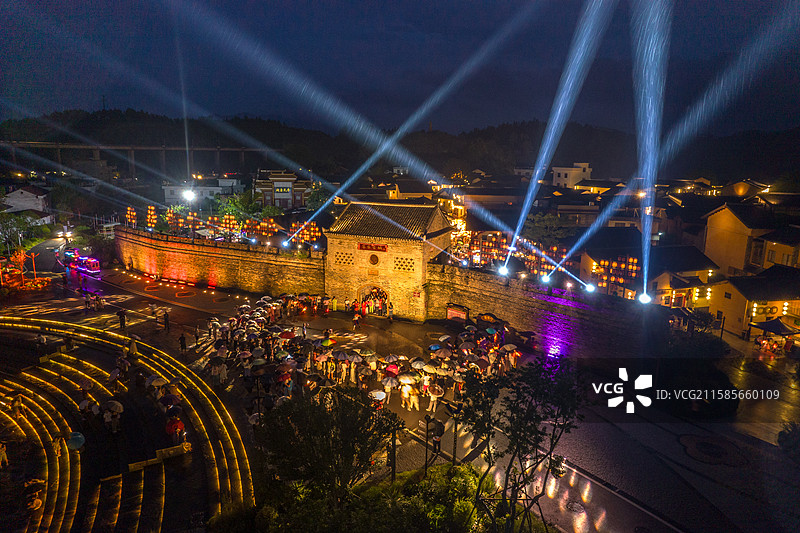 赣州定南客家古城 鱼龙舞图片素材