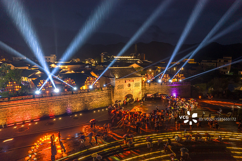 赣州定南客家古城 鱼龙舞图片素材