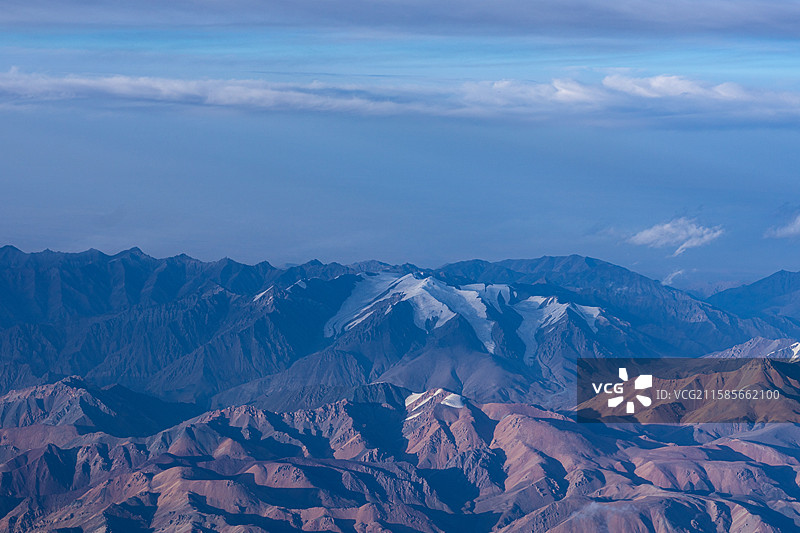 高空俯瞰 新疆天山  云层 风景图片素材
