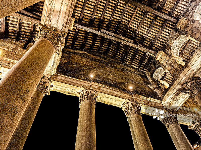 意大利罗马旅游世界遗产教堂哥特式街头夜景图片素材