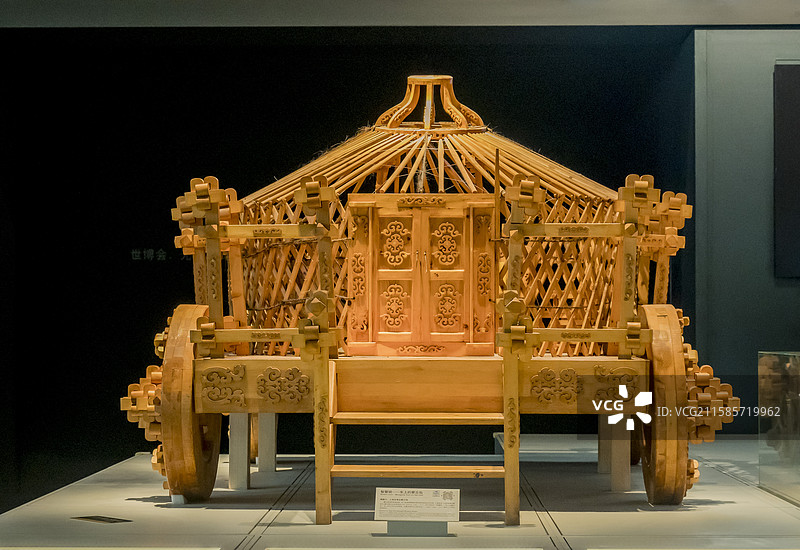 上海世博会博物馆——泰国馆捐赠：智慧锁——车上的蒙古包图片素材