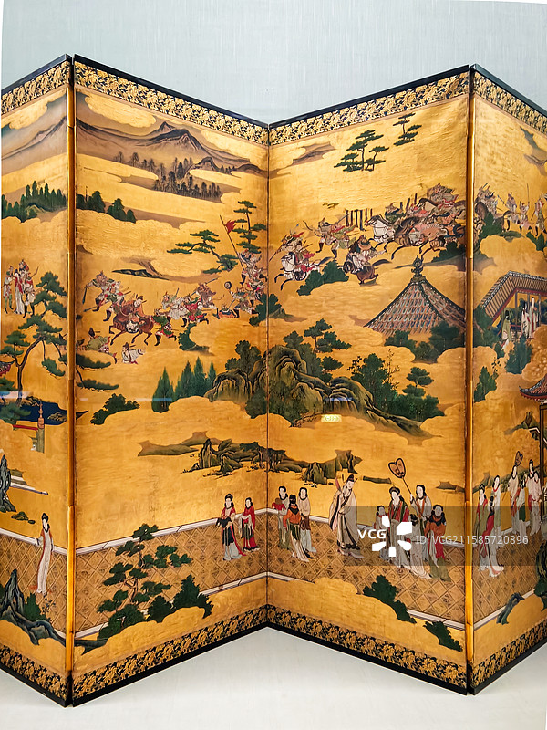 长恨歌图屏风，绘者不详，日本 江户时代 17世纪，纸本金地着色，东京国立博物馆藏图片素材