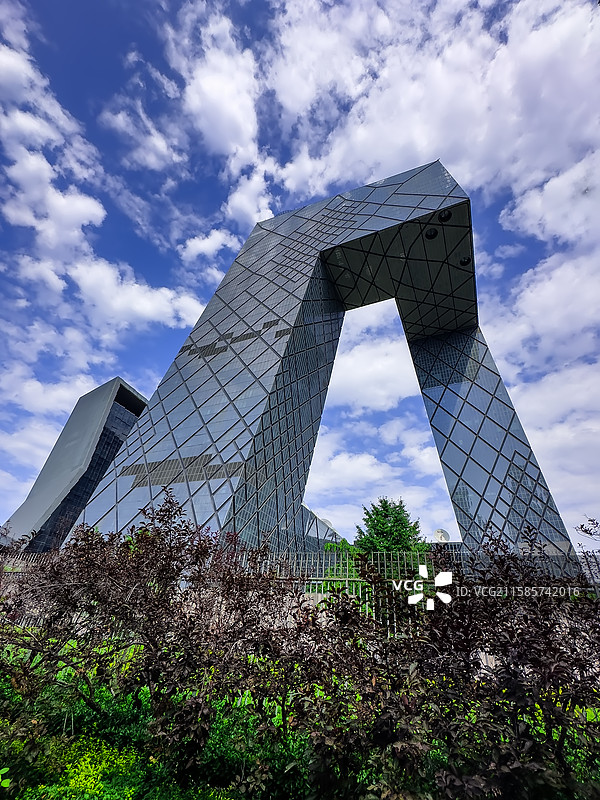 蓝天白云下的世界建筑奇迹Building图片素材