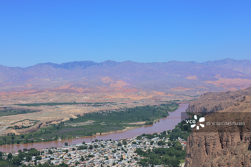黄河石林景区风光，拍摄于甘肃省白银市景泰县黄河石林景区图片素材