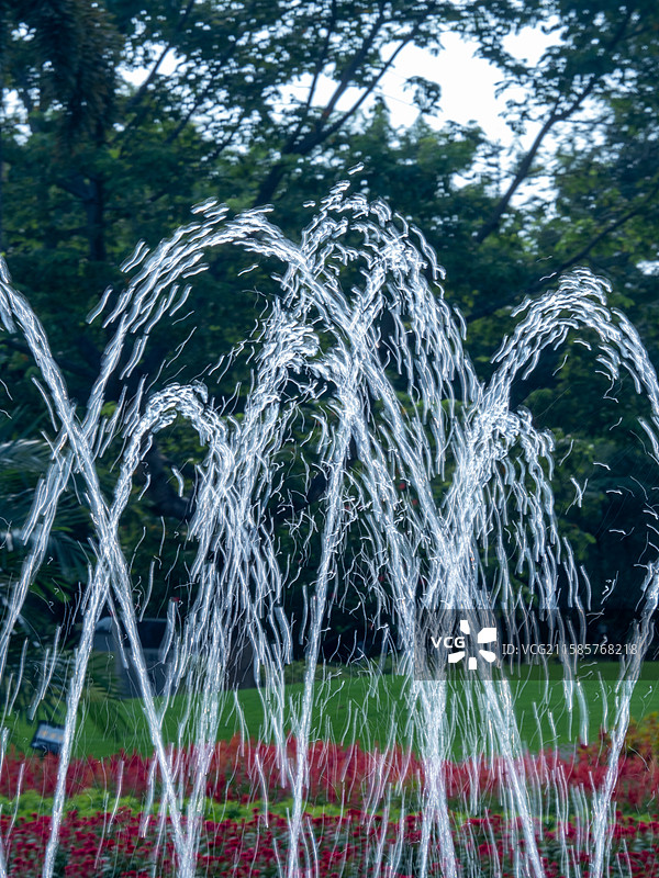 雕塑与喷泉图片素材