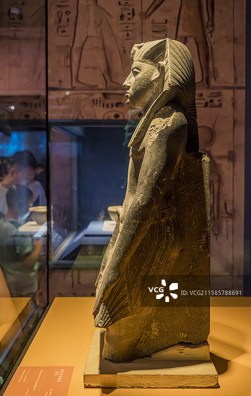 上海博物馆古埃及文明大展——古埃及第12王朝（花岗闪长岩）阿蒙涅姆林特三世像图片素材